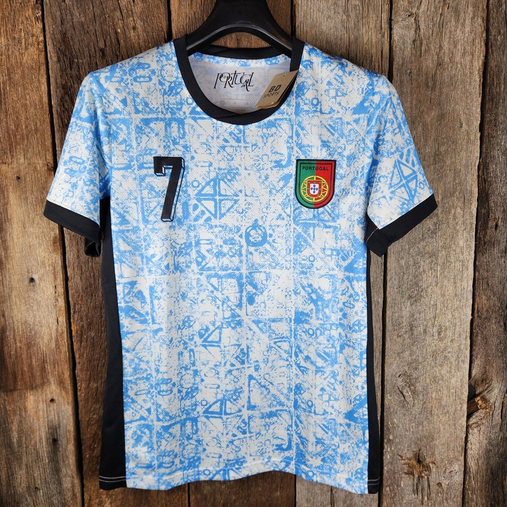Portugal Soccer Jersey Mens Small White Number 7 NWT Ronaldo